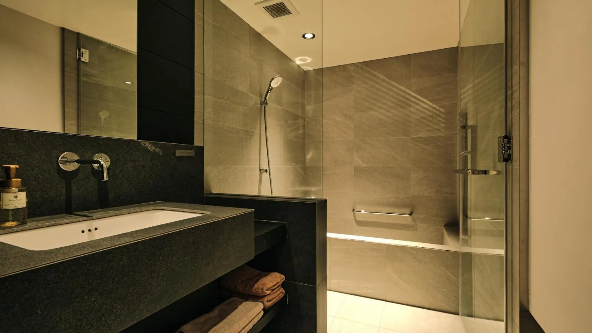 Apartmán 紡　上鱗形町 Kjóto Japonsko